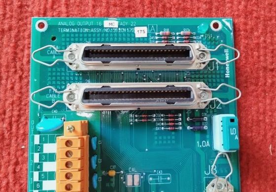 Honeywell 51204172-175 MC-TAOY22 Analog Output Module