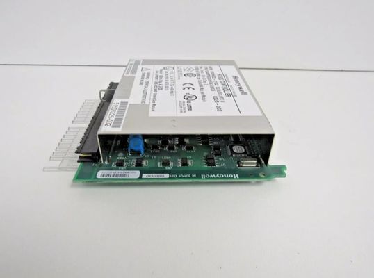 900H02-0102 Honeywell HC900 Controller Digital Output Module